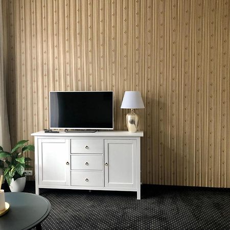 Pension Drei Rosen Karlsbad Buitenkant foto