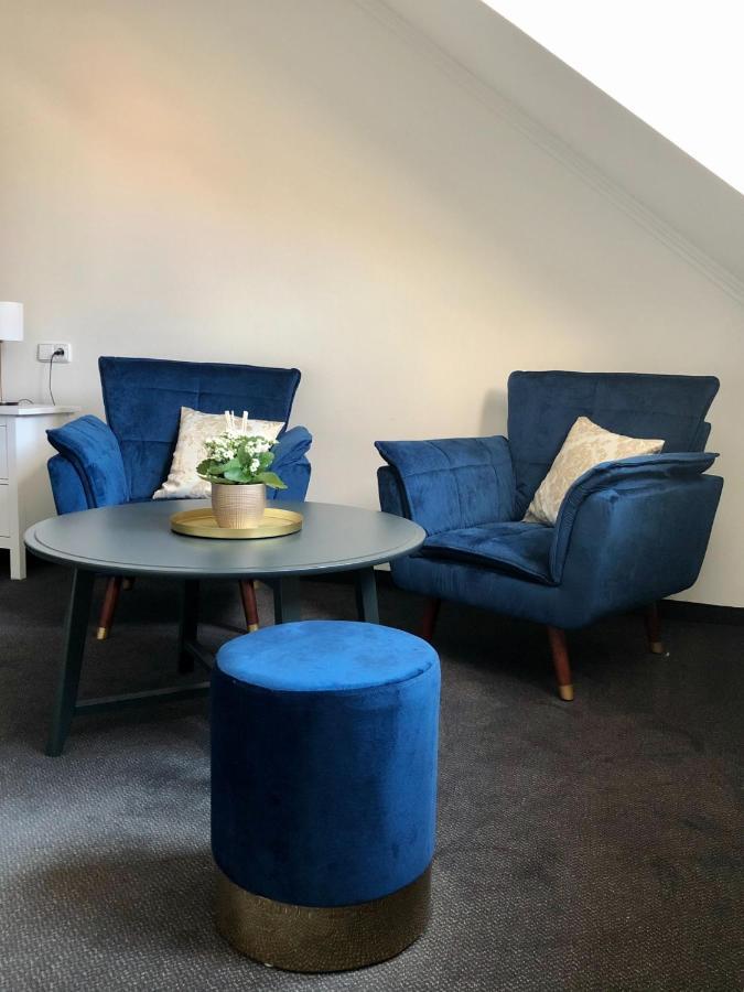 Pension Drei Rosen Karlsbad Buitenkant foto